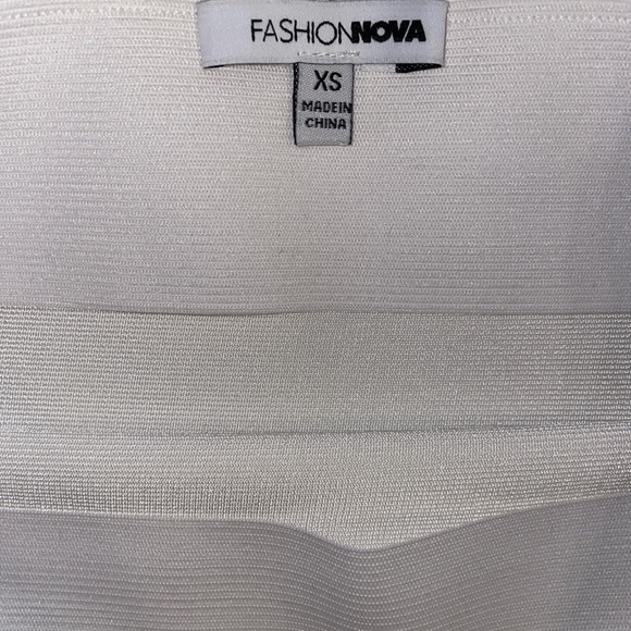 Solid White Bodycon Skirt - Picture 3 of 3